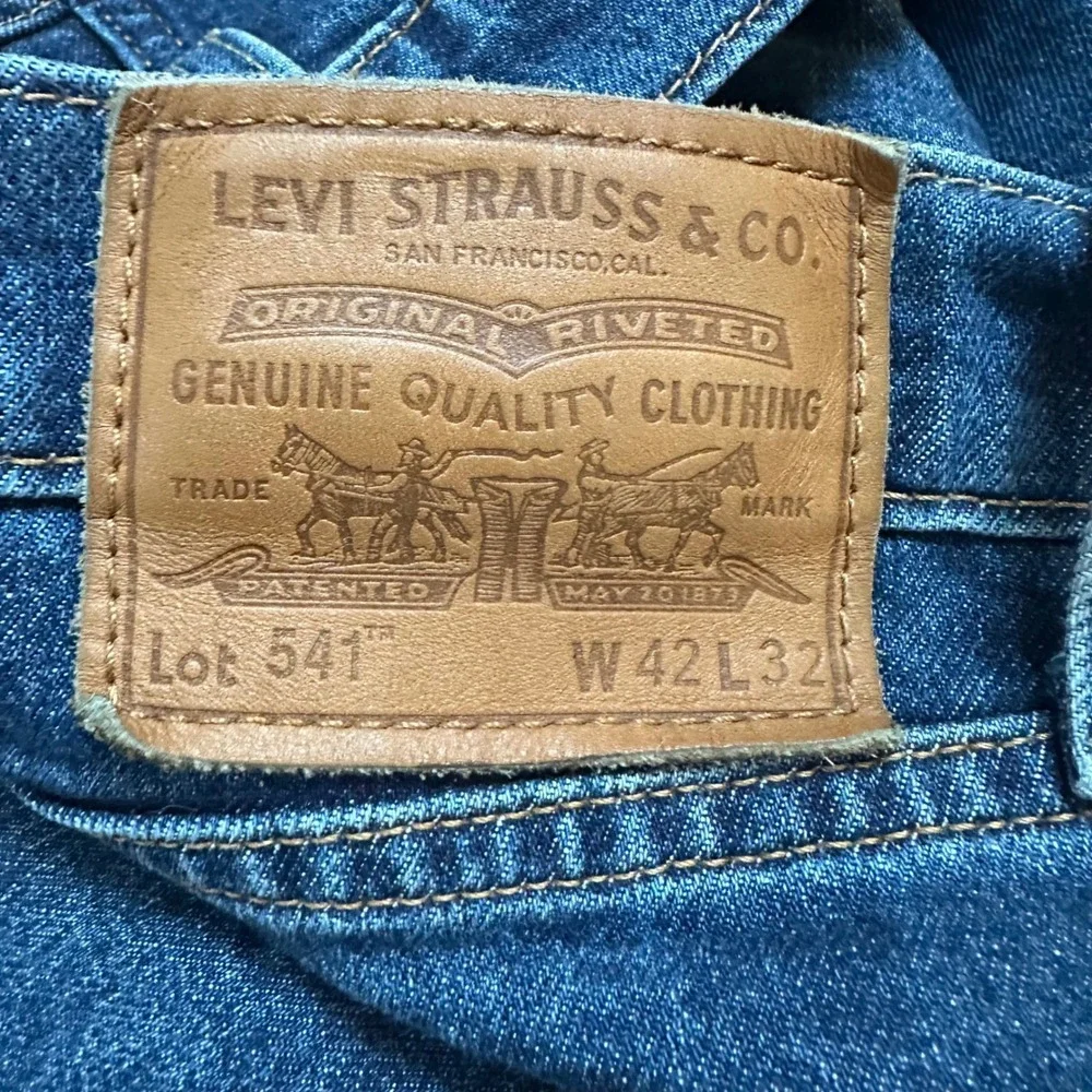 Levi's‎ 541 Athletic Taper Jeans Mens 42x32 Medium Wash Blue Denim Pants